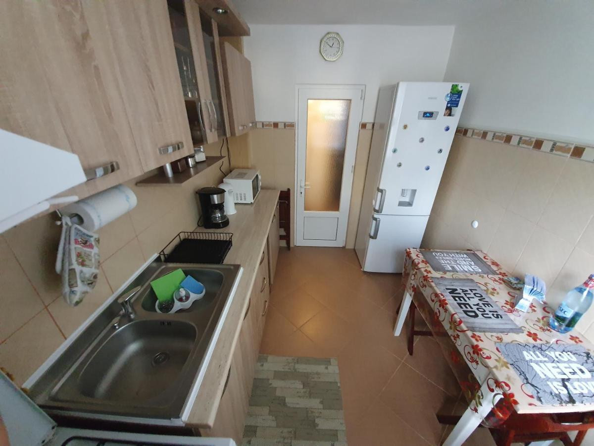 Zse Residence Constanta Bagian luar foto