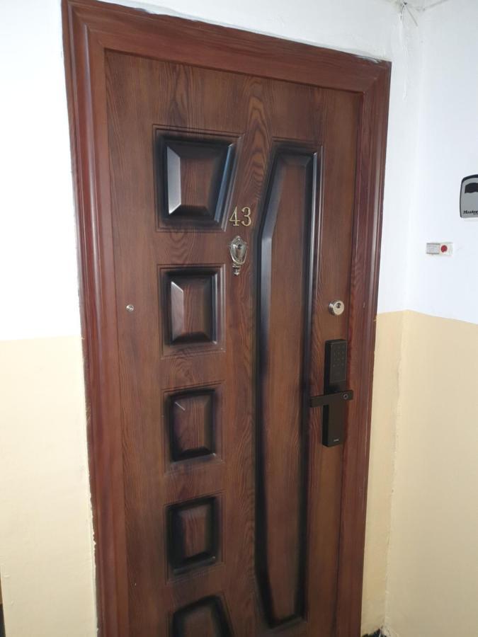 Zse Residence Constanta Bagian luar foto